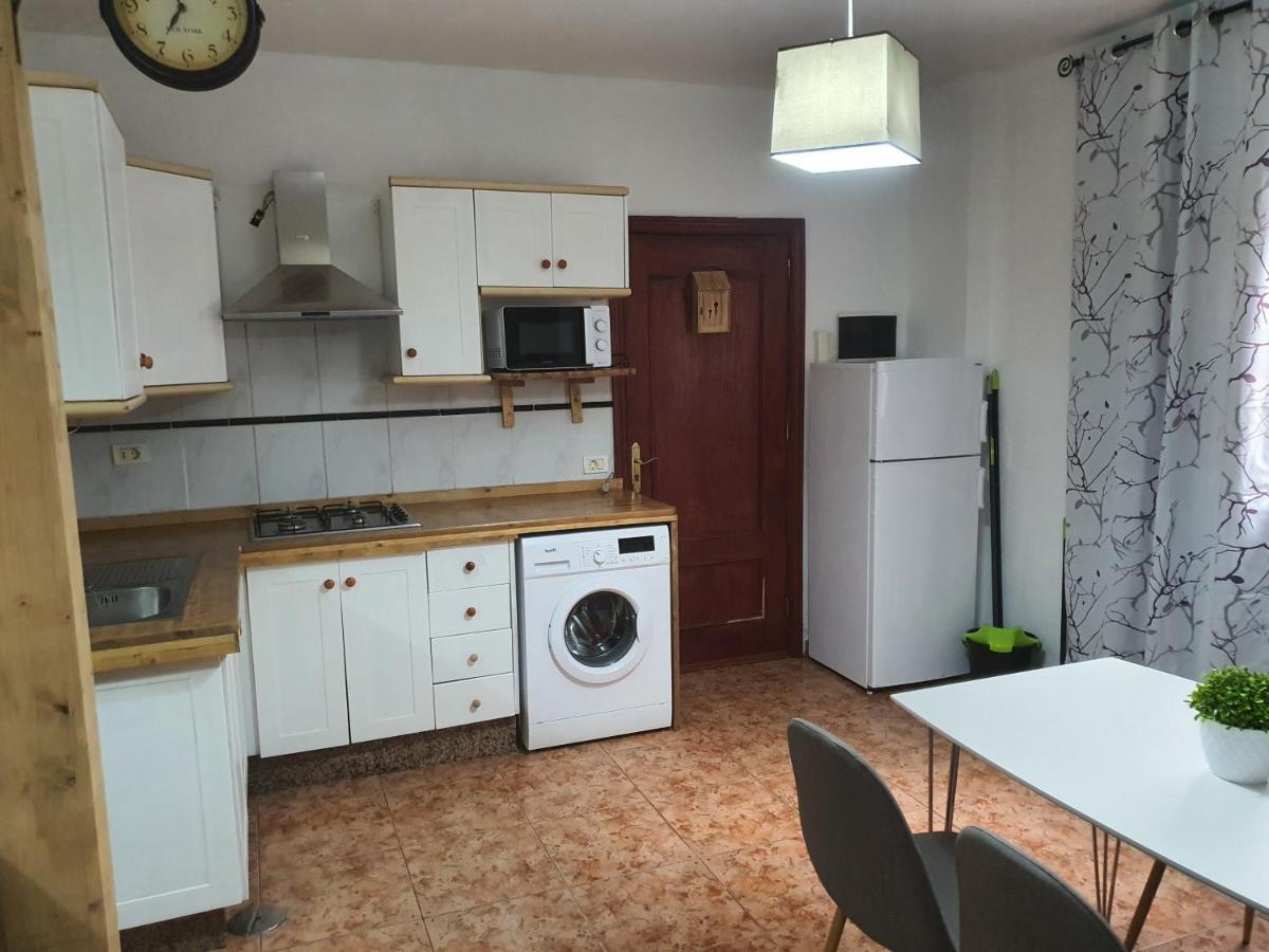 Apartamento Bajo Quintero Apartment Alcala  Luaran gambar
